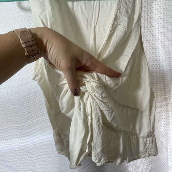 Ivory Crop Tank - Picture 2 of 4